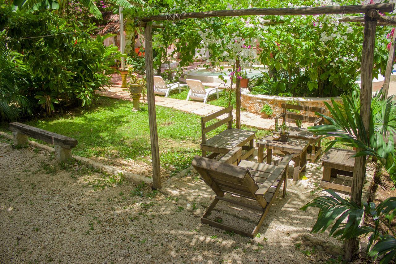 Casa De Los Pajaros - B&B Valladolid  Buitenkant foto