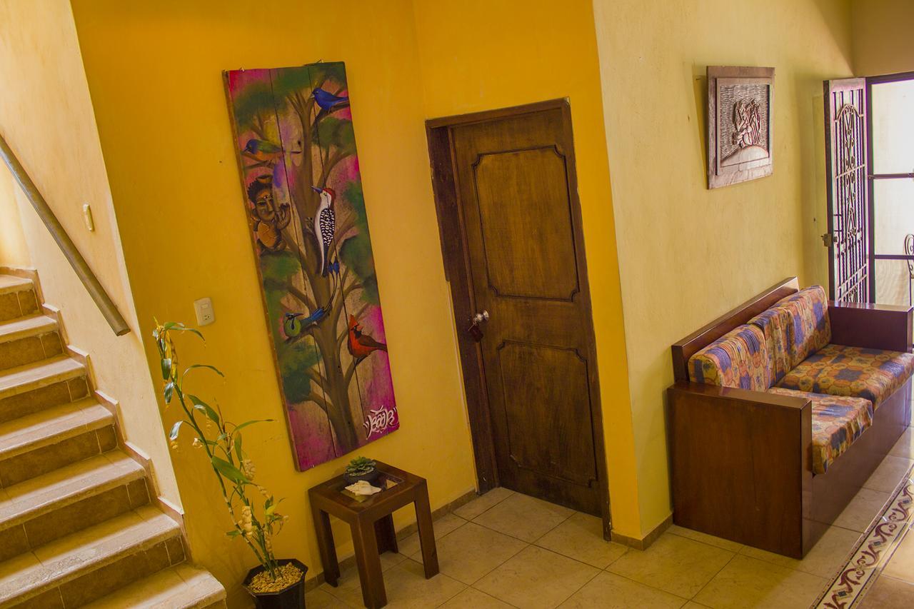 Casa De Los Pajaros - B&B Valladolid  Buitenkant foto